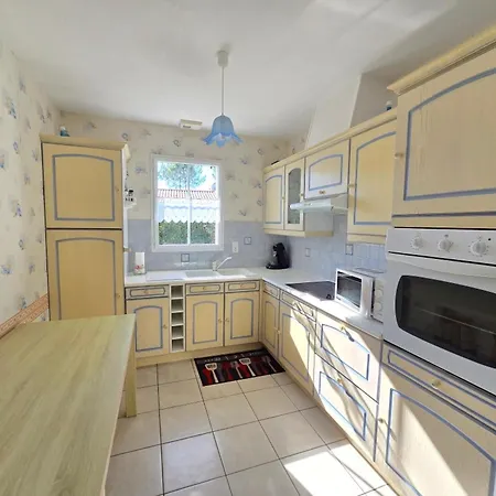 Maison Moderne Pres De La Mer, 6 Pers, Terrasse, A St Jean De Monts - Fr-1-777-17